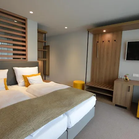 Moselstern Boutiquehotel Moselgarten * Bullay