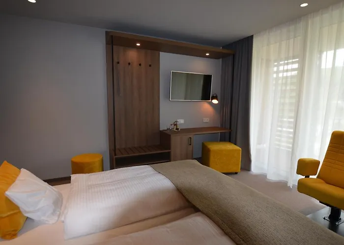 Boutique Moselgarten 불라이