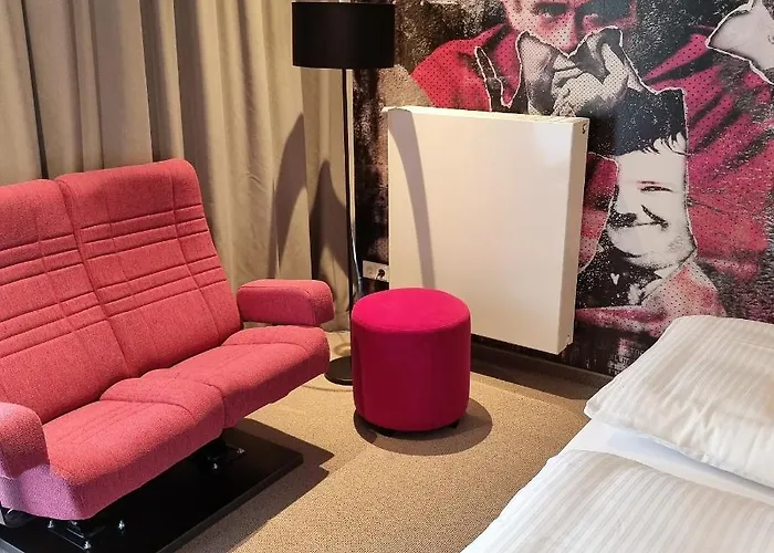 Boutique Moselgarten בולאיי